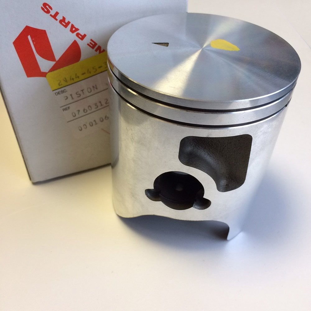 Suzuki Genuine Part - Piston (RM250 96-00) - 12110-37E30-0F0 (RRP £145.54)