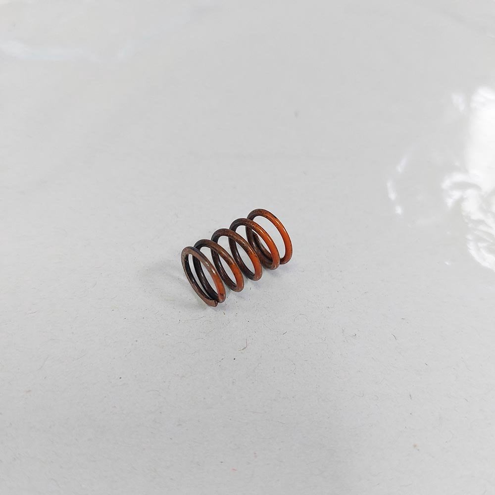 Suzuki Genuine Part - Spring,  Oil Filter Cap (RMZ250/450 07-25) - 09440-10038-000