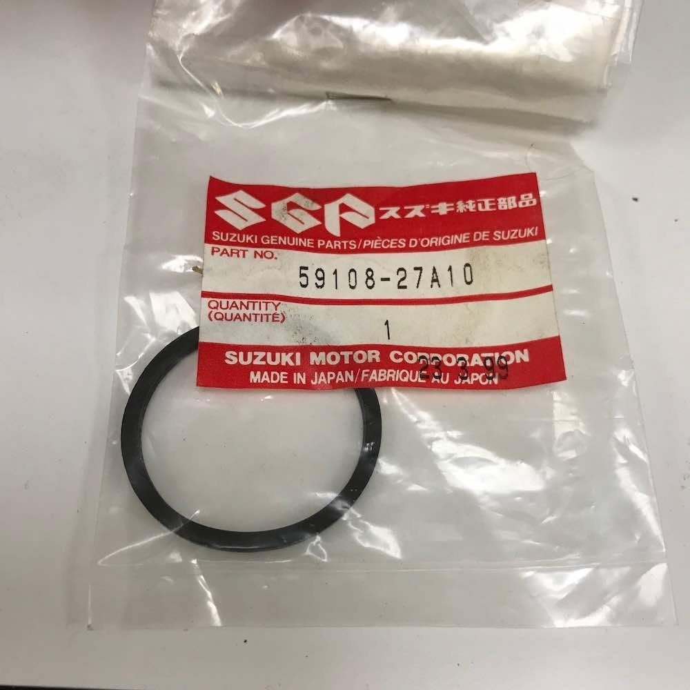 Suzuki Genuine Part - Piston Seal, Caliper (DR65090-96, DR750 88-89, DR800 90, GSX-R1100 86-87, GSX-R750 85-86) - 59108-27A10-000 *RRP £12.12*