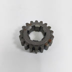 Suzuki Genuine Part - Gear, 2nd Drive (NT:18) - 24221-47000-000