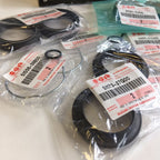Suzuki Genuine Part - Fork Seal Kit (DL650 K4-L1) - 51150-27811-000