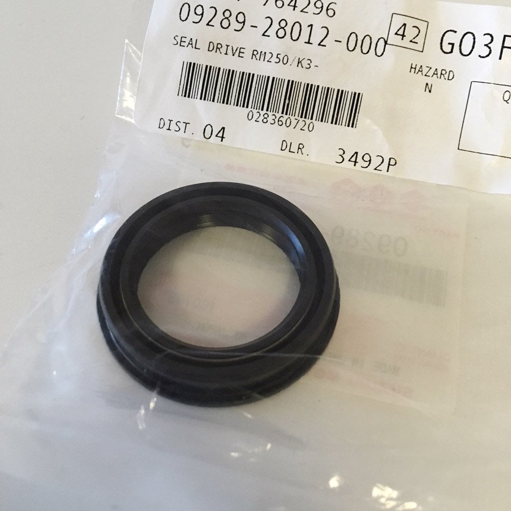 Suzuki Genuine Part - Oil Seal, Sprocket 28x38x8.8 (RM125/250 K7-K8, RMZ250 K7-M5) - 09289-28012-000