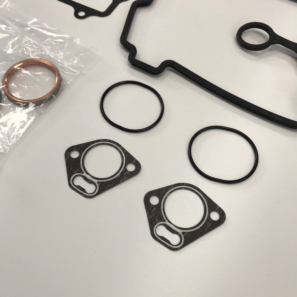 Suzuki Genuine Part - Gasket Set (SV650 K3-L5) - 11401-20882-000 (SS 11401-20881-000)