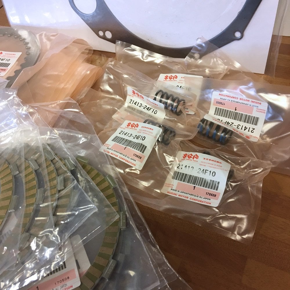 Suzuki Genuine Part - Clutch Plate Kit (GSX1300R K4-K7) - 21400-24820-000