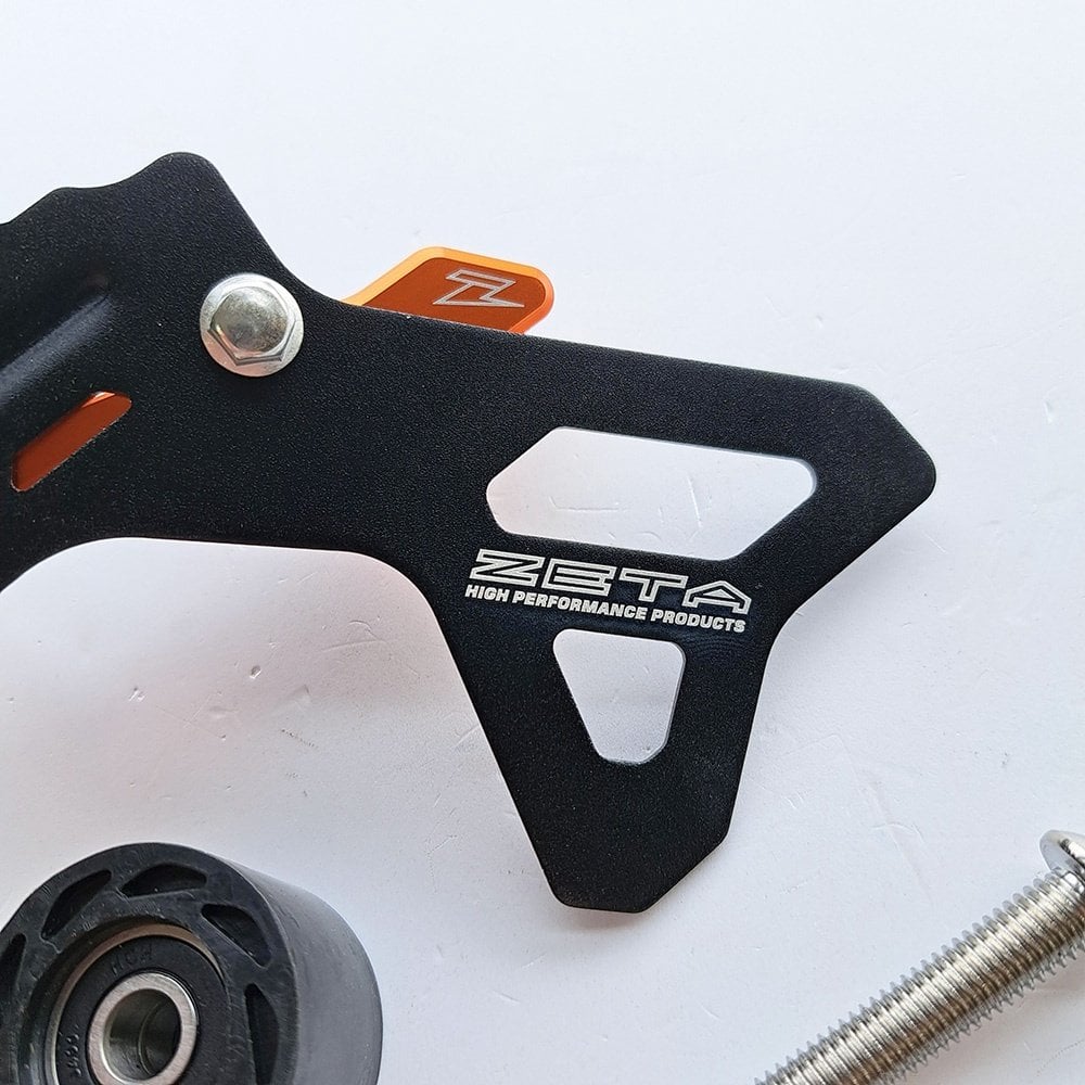 Zeta - Drive Cover w/Case Saver & Roller - KTM SX125/150 16-22, EXC/XC-W125/150 17-22 (Black/Orange)