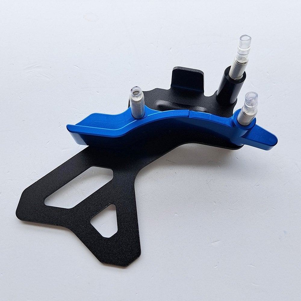 Zeta - Drive Cover w/Case Saver & Roller - Husqvarna FC250/350 16-20, FE/FX250/350 17-20, TC/TE/TX250/300 17-20, TE250i/300i 18-20 (Black/Blue)