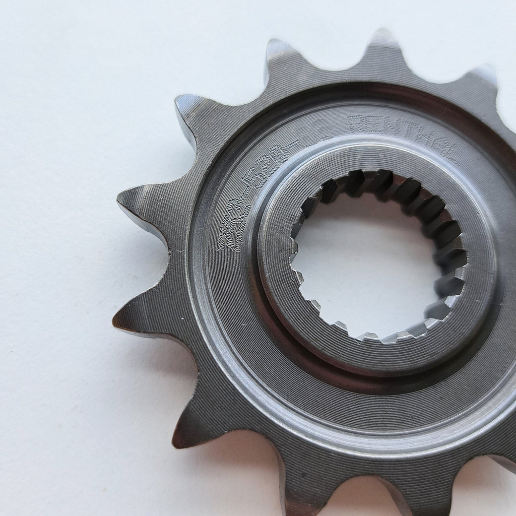 Renthal - Sprocket - Front - 253/TG320 - 520 - CR250 88-07, CR500 88-01, CRF250 22-26, CRF450 02-26, CRF450X 05-26, CRF250RX 22-26, CRF450RX 17-26, ATV TRX450 R/ER 08-14