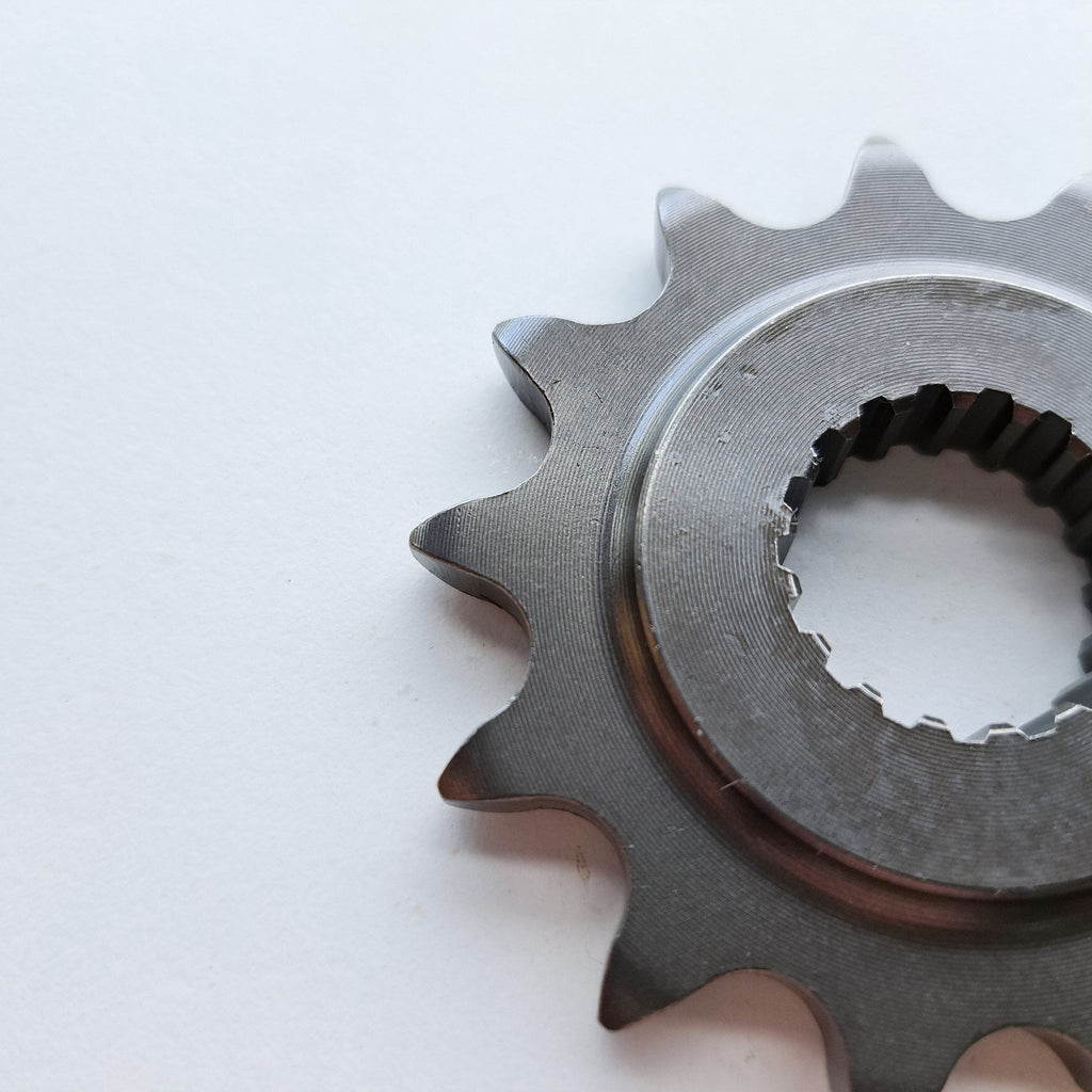 Renthal - Sprocket - Front - 253/TG320 - 520 - CR250 88-07, CR500 88-01, CRF250 22-26, CRF450 02-26, CRF450X 05-26, CRF250RX 22-26, CRF450RX 17-26, ATV TRX450 R/ER 08-14