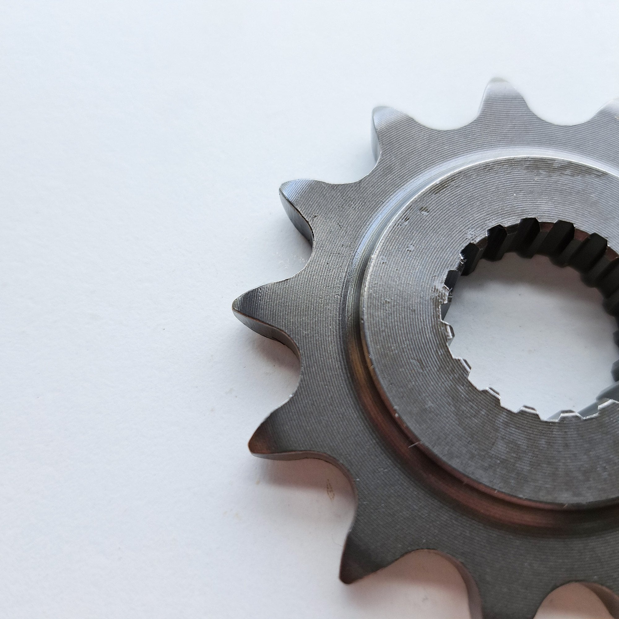 Renthal - Sprocket - Front - 253/TG320 - 520 - CR250 88-07, CR500 88-01, CRF250 22-26, CRF450 02-26, CRF450X 05-26, CRF250RX 22-26, CRF450RX 17-26, ATV TRX450 R/ER 08-14