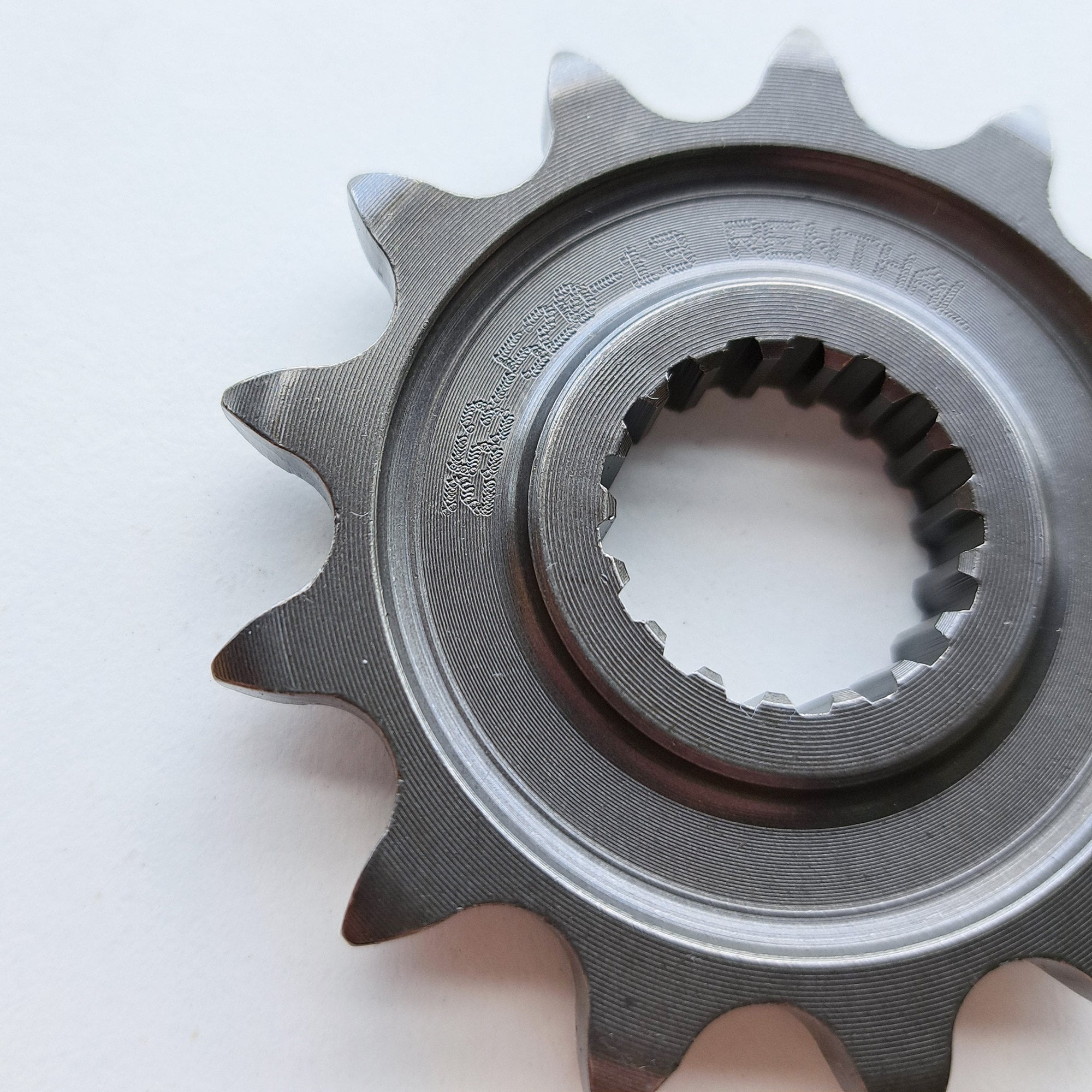Renthal - Sprocket - Front - 253/TG320 - 520 - CR250 88-07, CR500 88-01, CRF250 22-26, CRF450 02-26, CRF450X 05-26, CRF250RX 22-26, CRF450RX 17-26, ATV TRX450 R/ER 08-14