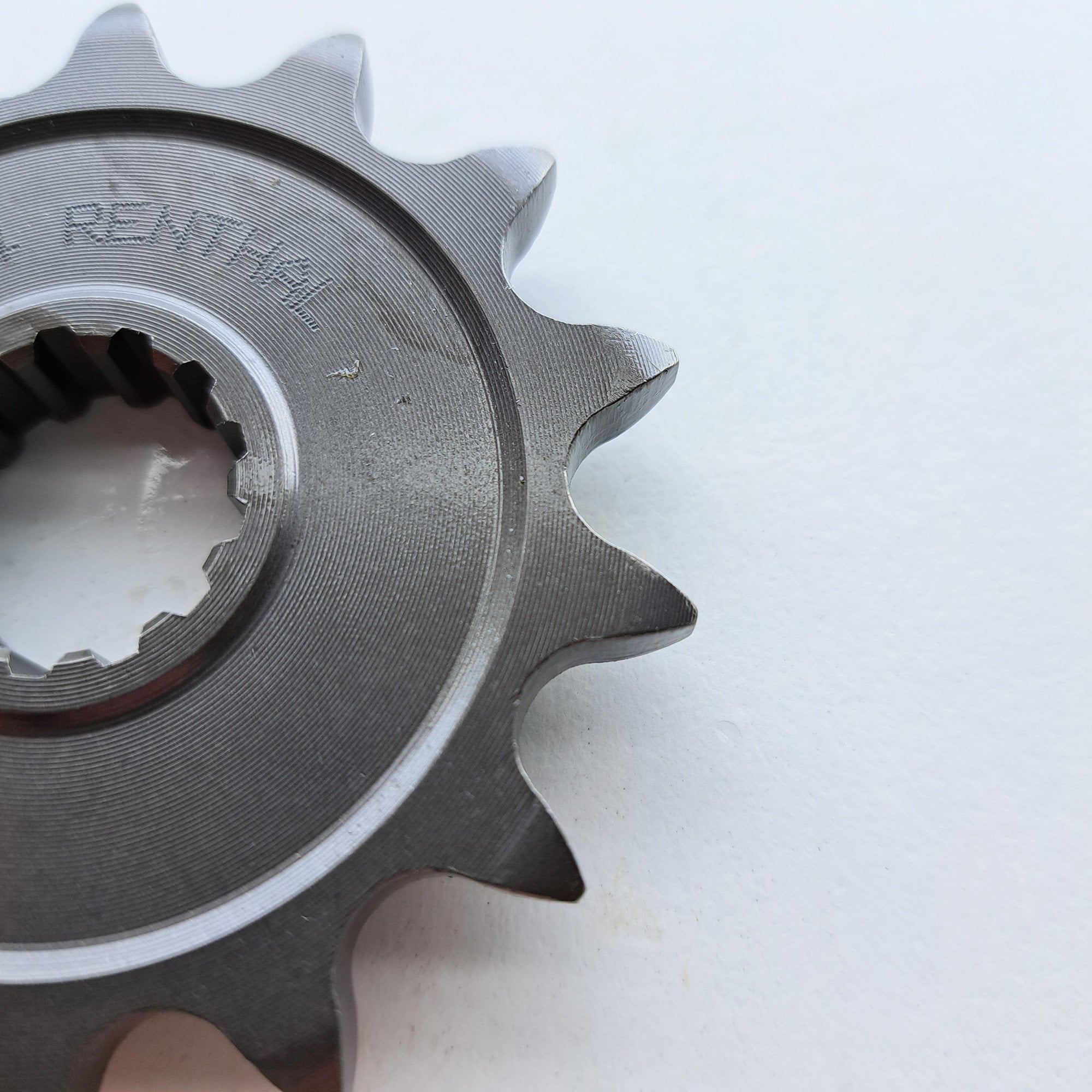 Renthal - Sprocket - Front - 255/TG333 - 520 - RM250 82-08, DRZ400 00-24
