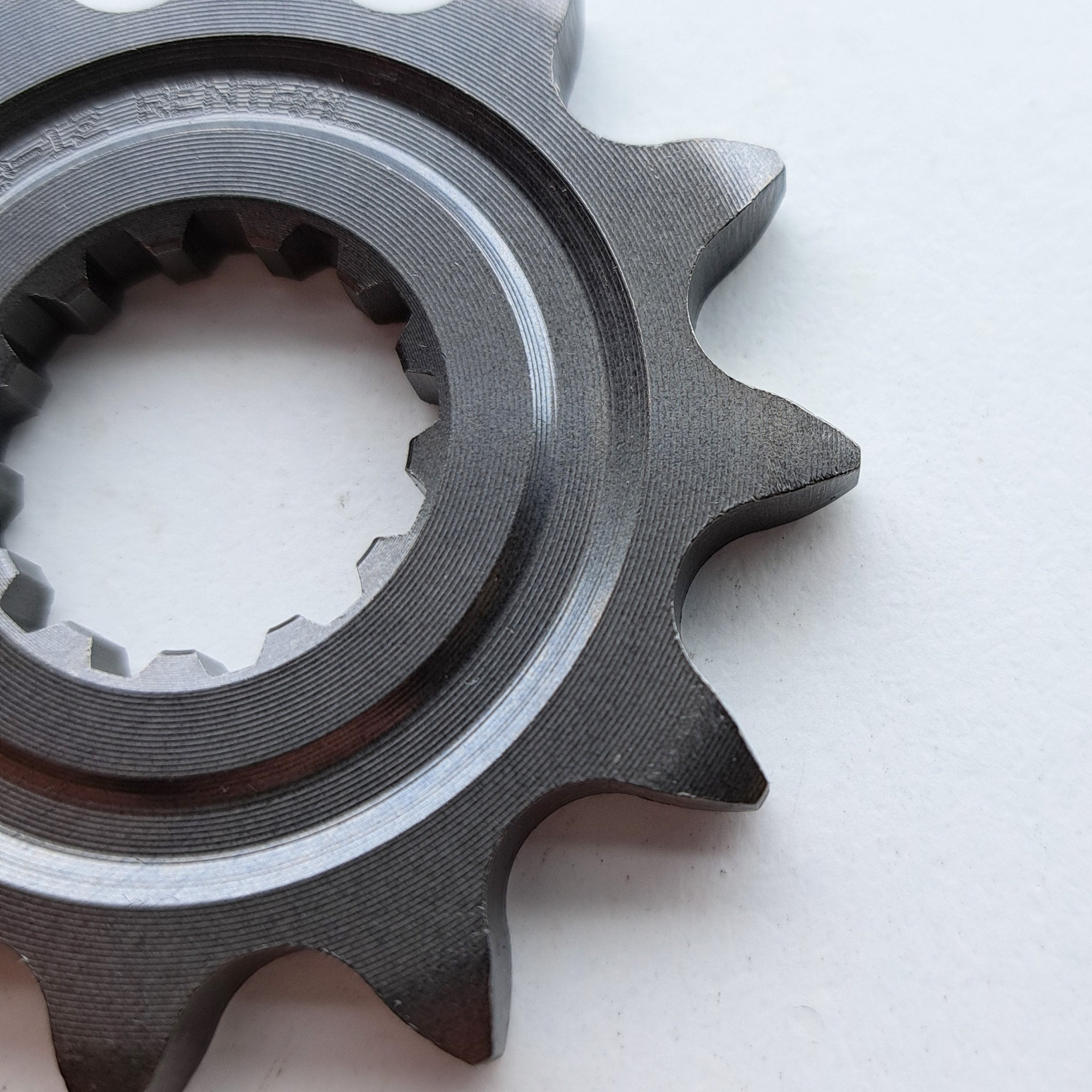 Renthal - Sprocket - Front - 289/TG439 - 520 - KX250 99-08, YZ250 99-26, YZ250X 16-26, YZF400 98-99, YZF426 00-02, YZF450 03-26, WRF400/426/450 99-26
