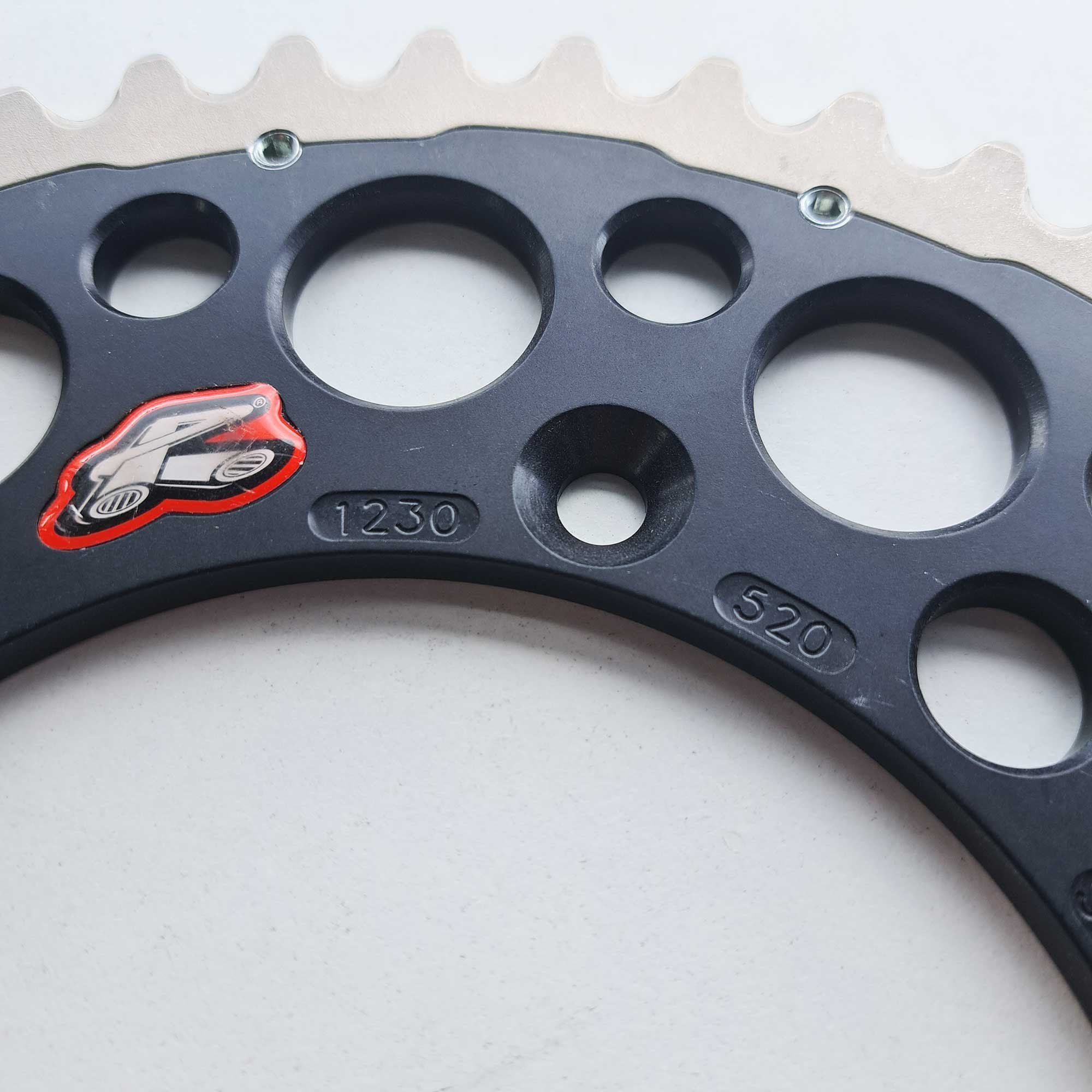 Renthal Rear Sprocket Twinring 1230-520 - RM125 86-08, RM250 82-08, RMZ250 07-26, RMZ450 05-26
