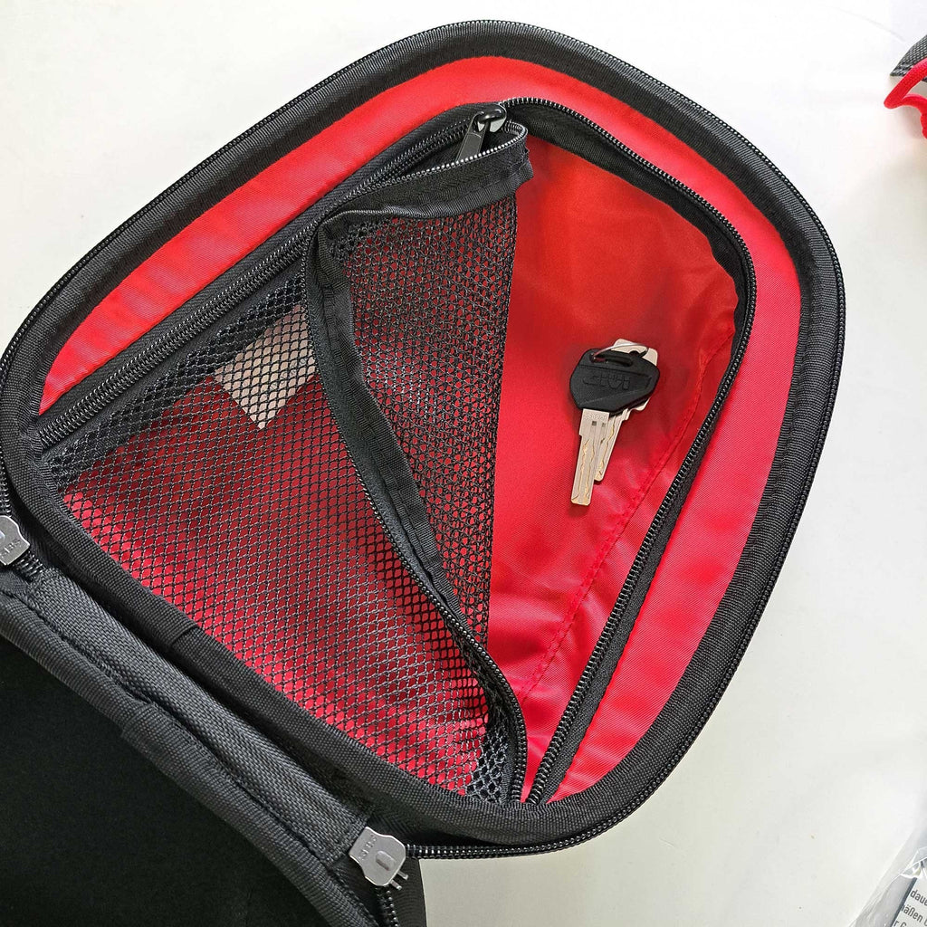Givi (Tank Bag) - ST605+ Tanklocked Bag 5LTR - Black