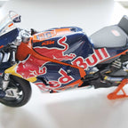 New Ray Toys - 1:12 - ROAD - KTM - Moto-GP - Red Bull - Binder #33