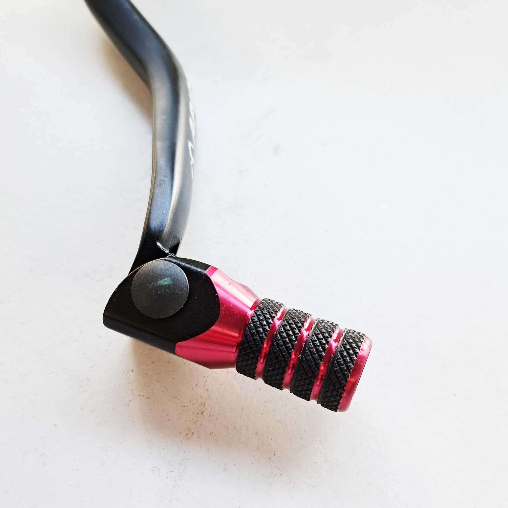 Apico - Gear Lever - Elite - CR250 04-07 - Black w/Red