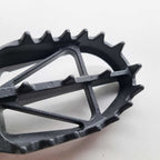 DRC - Foot Pegs (Ultra-Wide) - KTM SX85 18-24, SX125/150 16-22, SX250 17-22, SXF250-450 16-22, EXC/EXCF250-500 17-23, Husqvarna TC85 18-24 TC125 16-22, TC250 17-22, FC250-450 16-22, TE/FE 150-501 17-23, Gas Gas MC/MCF/EC/ECF/EX/EXF 85-450 21-23