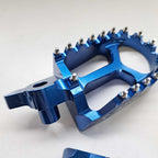 Apico - Foot Pegs - XTREME - YZF250 24-27. YZF450 23-27, WRF250 25-27, WRF450 24-27, YZF250X 25-27, YZF450X 24-27
