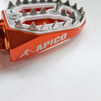 Apico - Foot Pegs - PRO-BITE - KTM SX50 14-23, SX65 11–23, SX85 03-17, SX125/150 98-15, SX250 00-16, SXF250-450 06-15, EXC/EXCF 98-16, Husqvarna TC50/65 17-23, TC85 14-17, TC/FC 125-450 14-15, TC250 14-16, TE/FE 14-16, Gas Gas MC50/65 21-23, Husa/Beta/She