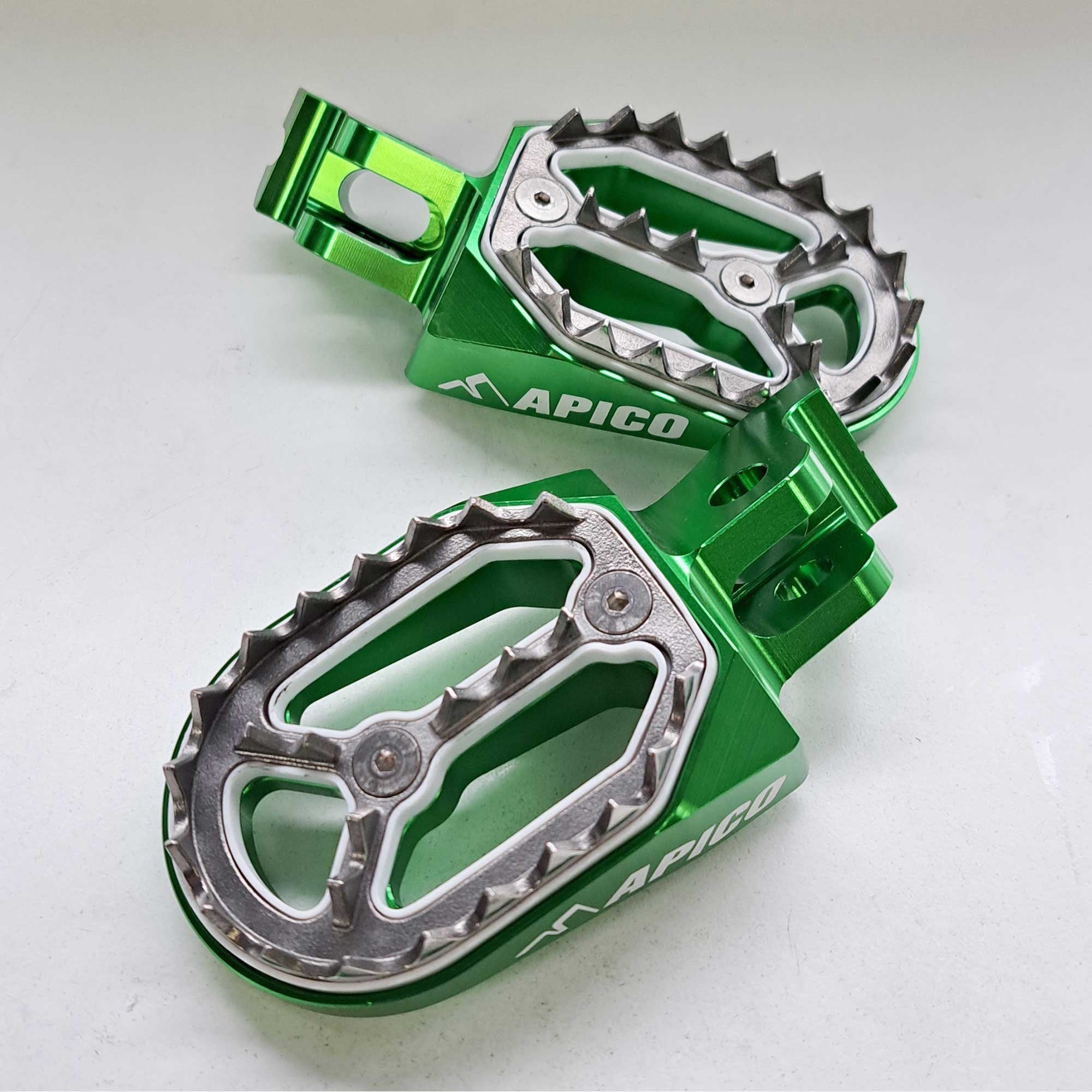 Apico - Foot Pegs - Pro-Bite - KXF250 06-26, KXF450 07-26, KXF250/450XC 21-26 - Green
