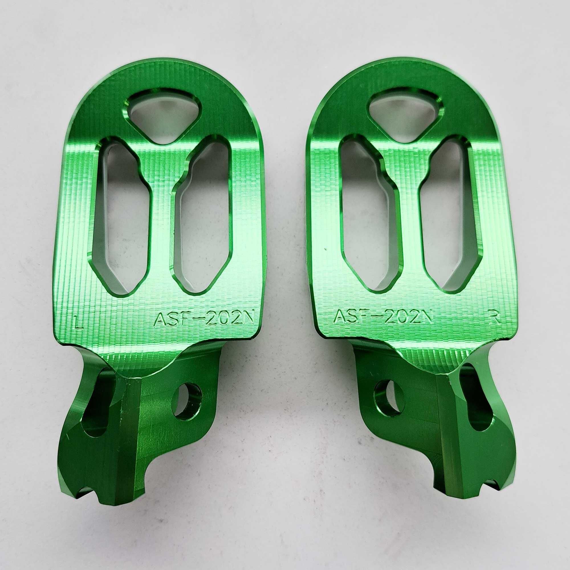 Apico - Foot Pegs - Pro-Bite - KXF250 06-26, KXF450 07-26, KXF250/450XC 21-26 - Green