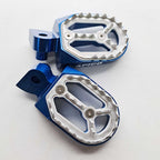 Apico - Foot Pegs - PRO-BITE - YZ65 18-27, YZ85 98-27, YZ125/250 99-27, YZF250 01-23, YZF450 03-22, WRF250 01-24, WRF450 03-23, YZF/WRF400/426 98-02, YZ125X 20-27, YZ250X 16-27