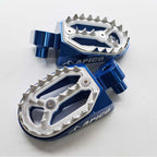Apico - Foot Pegs - PRO-BITE - YZ65 18-27, YZ85 98-27, YZ125/250 99-27, YZF250 01-23, YZF450 03-22, WRF250 01-24, WRF450 03-23, YZF/WRF400/426 98-02, YZ125X 20-27, YZ250X 16-27