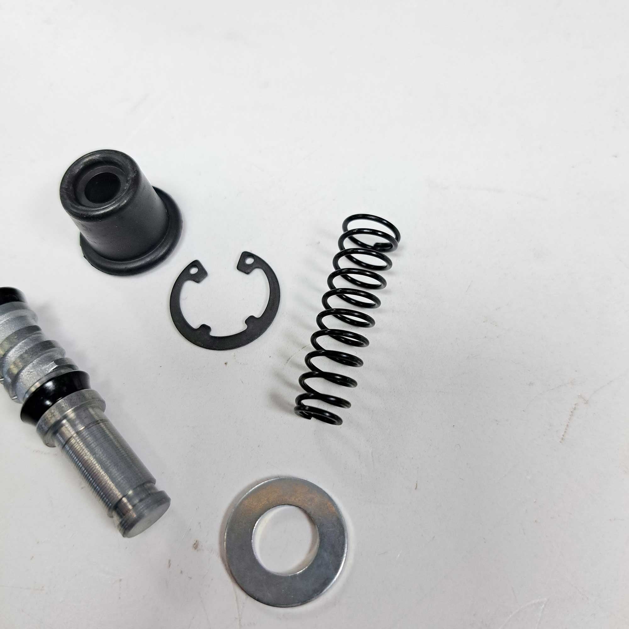 Suzuki Genuine Part - Master Cylinder Repair Kit, Front (AN125/150/400, DL250) - 59600-03820-000