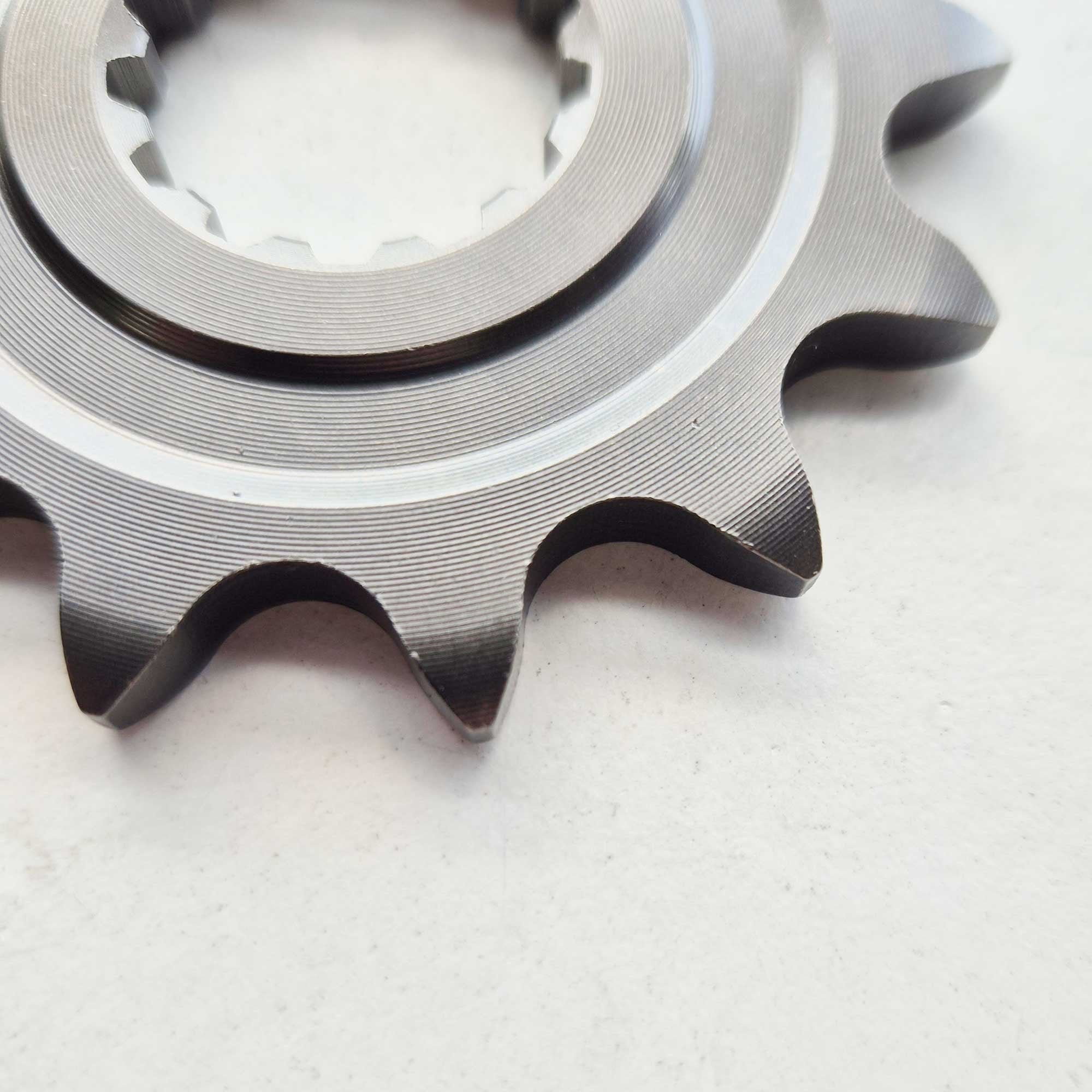 Renthal - Sprocket - Front - 289/TG439 - 520 - ULTRALIGHT - KX250 99-08, YZ250 99-25, YZ250X 16-25, YZF400 98-99, YZF426 00-02, YZF450 03-25, WRF400/426/450 99-25