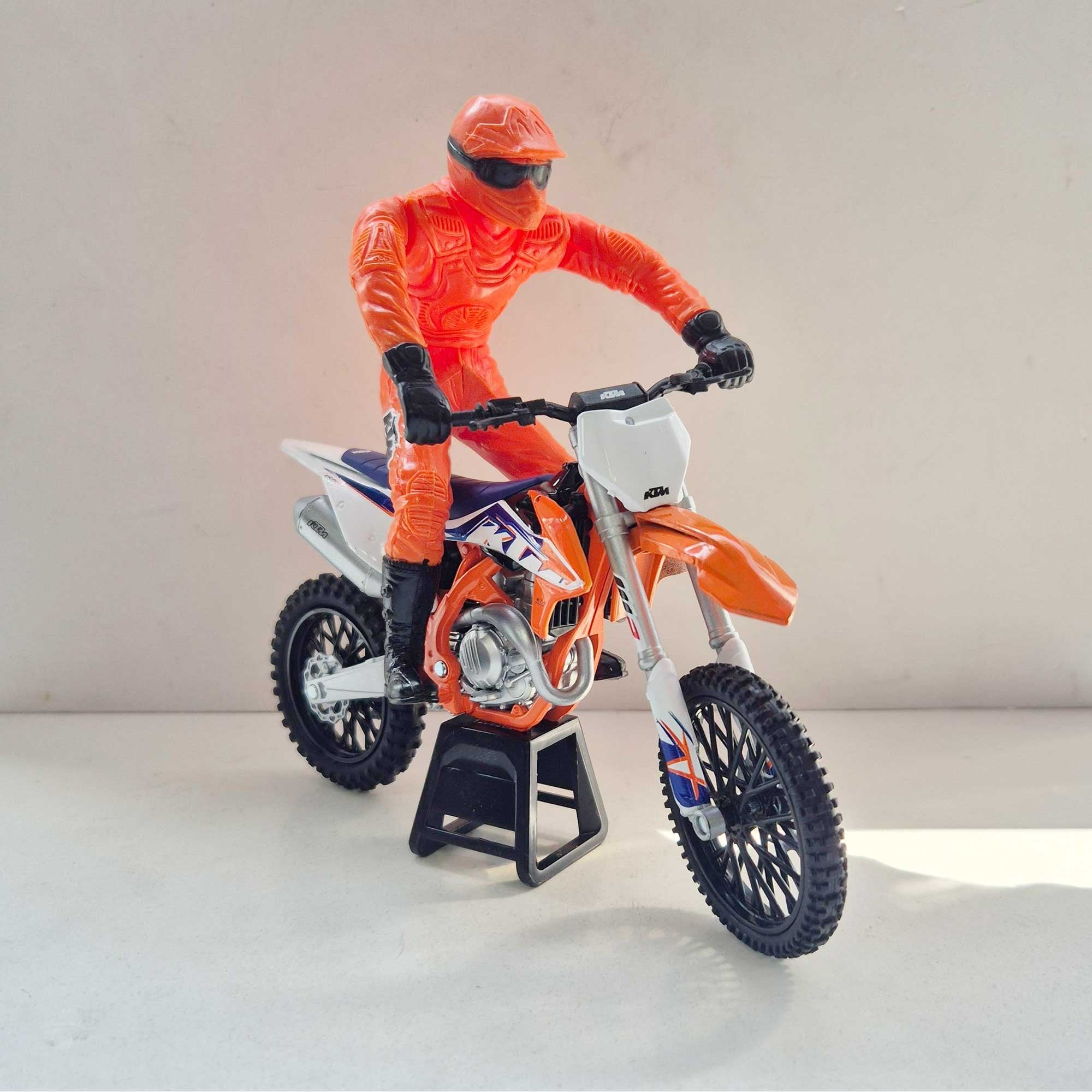New Ray Toys - 1:12 - KTM - SXF450 19-22 - w/Rider