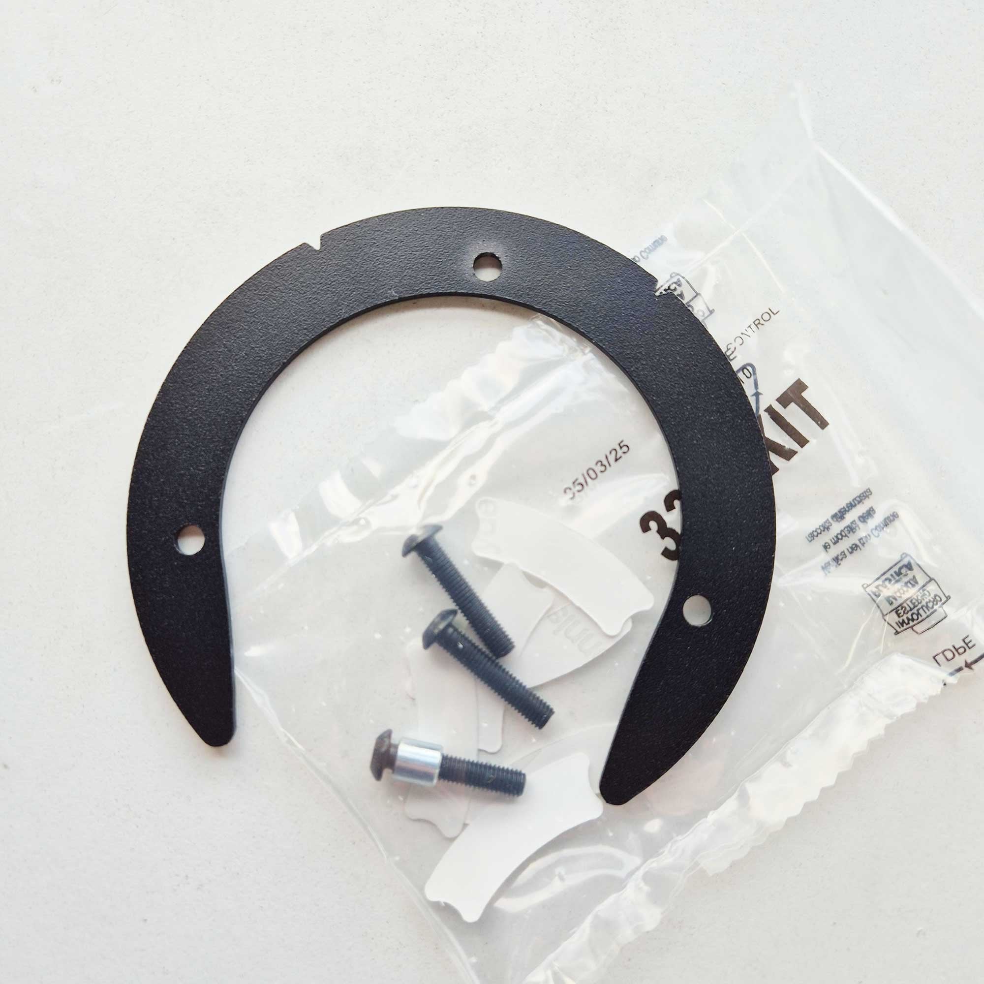Kappa - Tanklock Flange BF33 (KTM Duke 125-390)