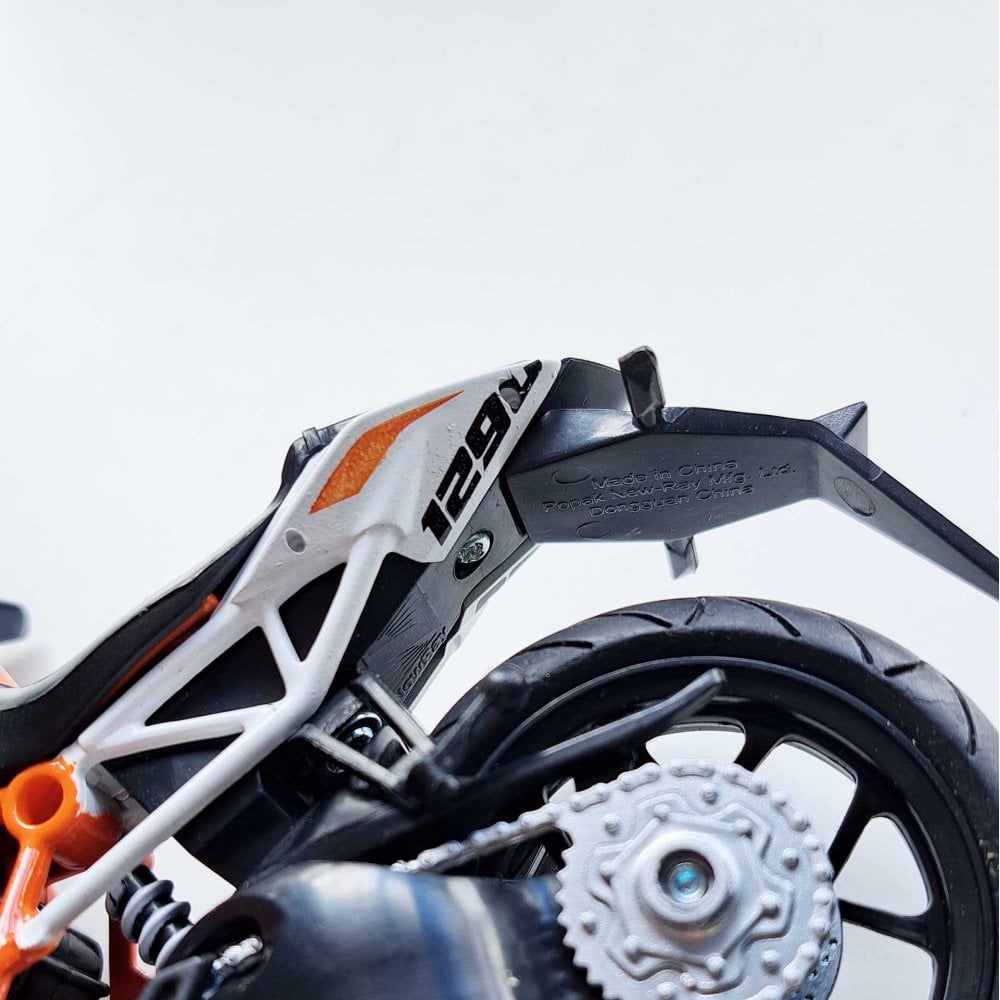 New Ray Toys - 1:12 - ROAD - KTM - Duke 1290R