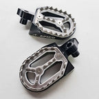Apico - Foot Pegs - PRO-BITE - RMZ250 10-26, RMZ450 10 & 12-26 - Black