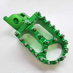 Apico - Foot Pegs - XTREME - KXF250 06-26, KXF450 07-26, KXF250/450XC 21-26 - Green