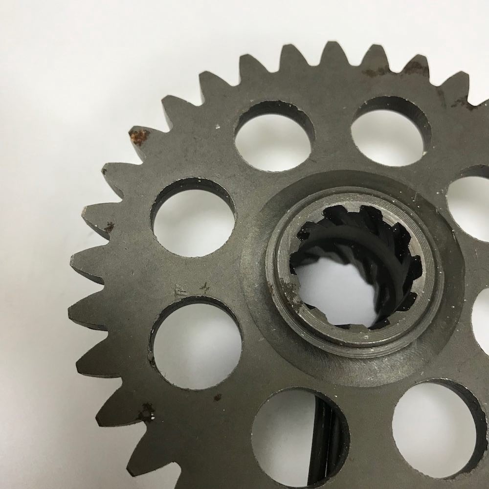 Suzuki Genuine Part - Kick Start Idle Gear (2 NT:33) (CL50 D/1983) - 26230-02102-000 (RRP £144.95)