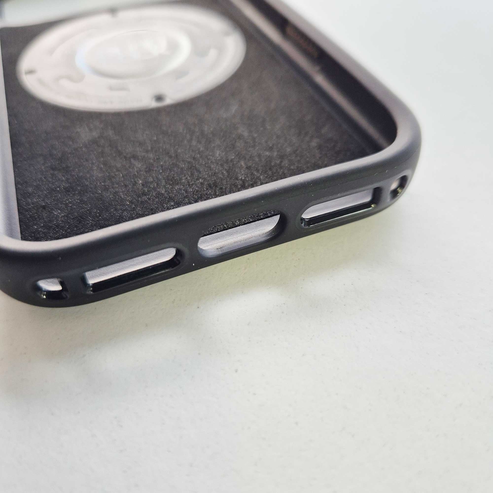 Quad Lock (MAG Case) - iPhone 17 Pro
