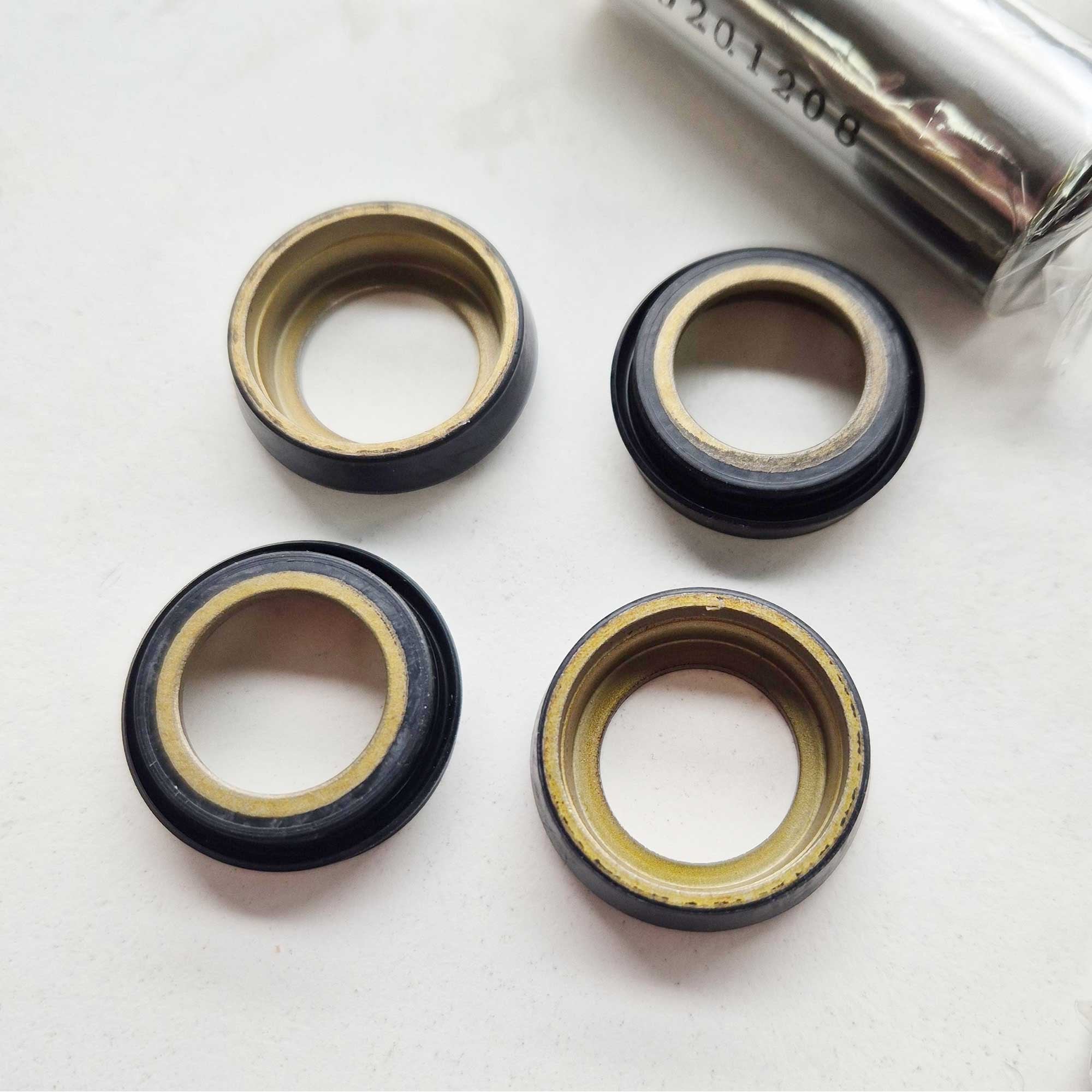 RFX - Swingarm Bearing Kit - Kawasaki KDX200 95-06, KDX220 97-05 (28-1064)