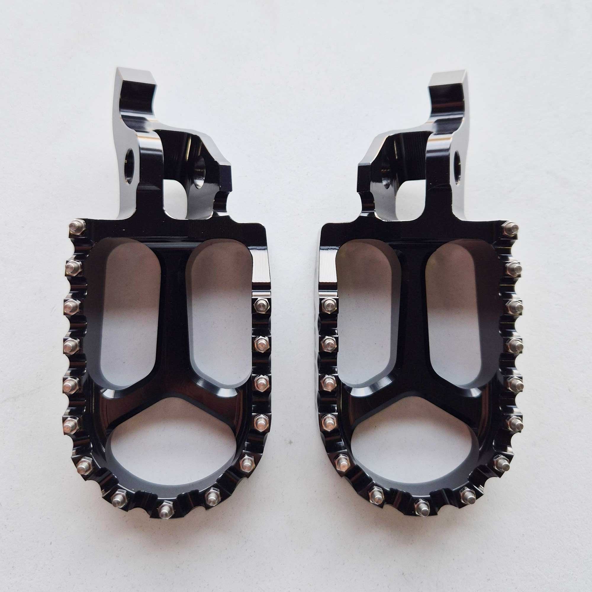 Apico - Foot Pegs - X-Treme - Triumph TF250X 24-26, TF450RC 25-26, TF250/450E 25-26