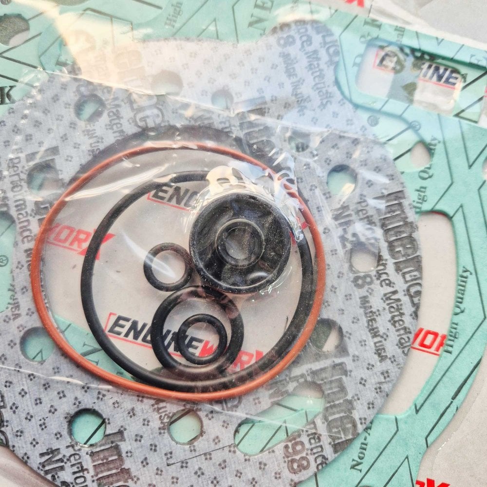 EngineWorx - Top End Gasket Kit - KTM SX125 98-01, EXC125 98-01, EGS125 98-01