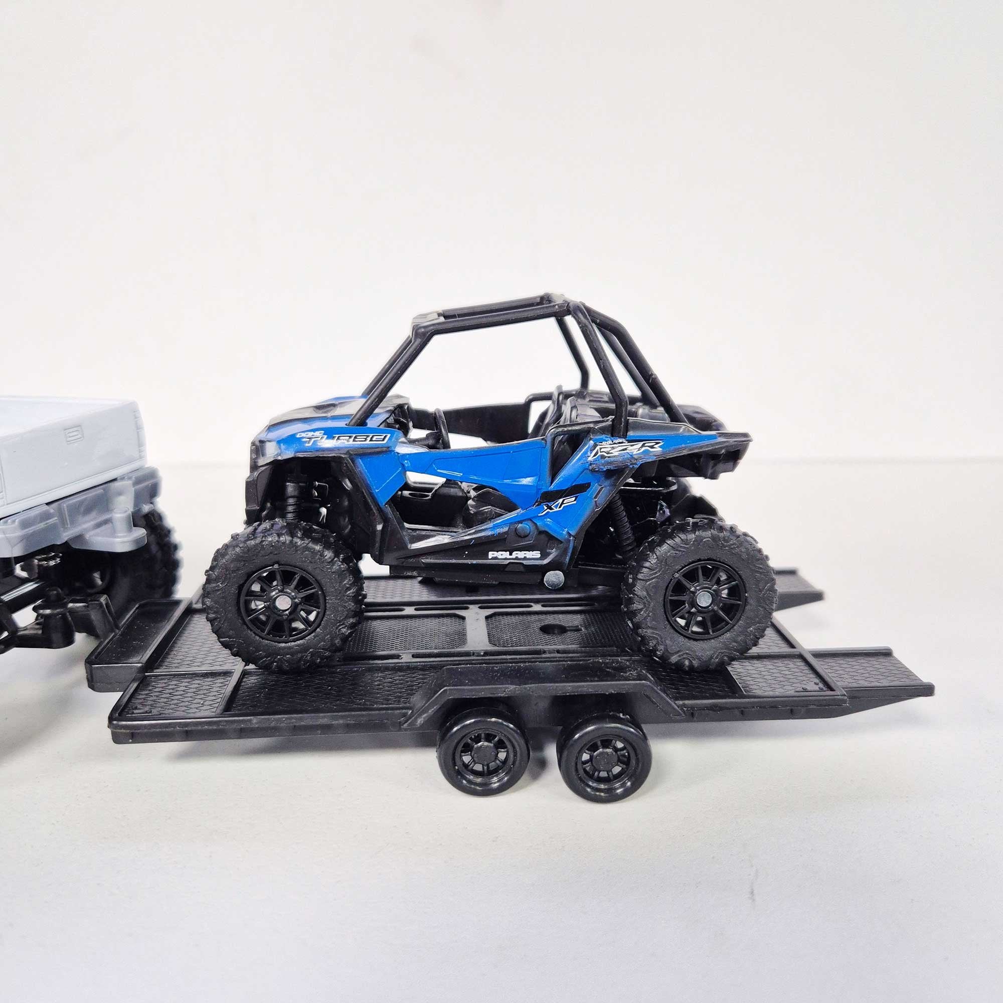 New Ray Toys - 1:32 - Truck - White Chevrolet Pick-Up w/Trailer & Polaris