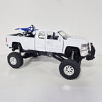 New Ray Toys - 1:32 - Truck - White Chevrolet Pick-Up w/YZ125