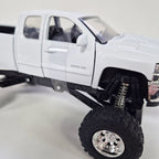 New Ray Toys - 1:32 - Truck - White Chevrolet Pick-Up w/YZ125