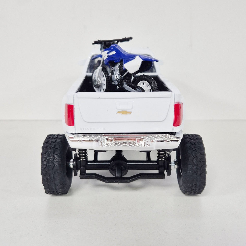 New Ray Toys - 1:32 - Truck - White Chevrolet Pick-Up w/YZ125