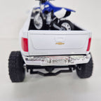 New Ray Toys - 1:32 - Truck - White Chevrolet Pick-Up w/YZ125