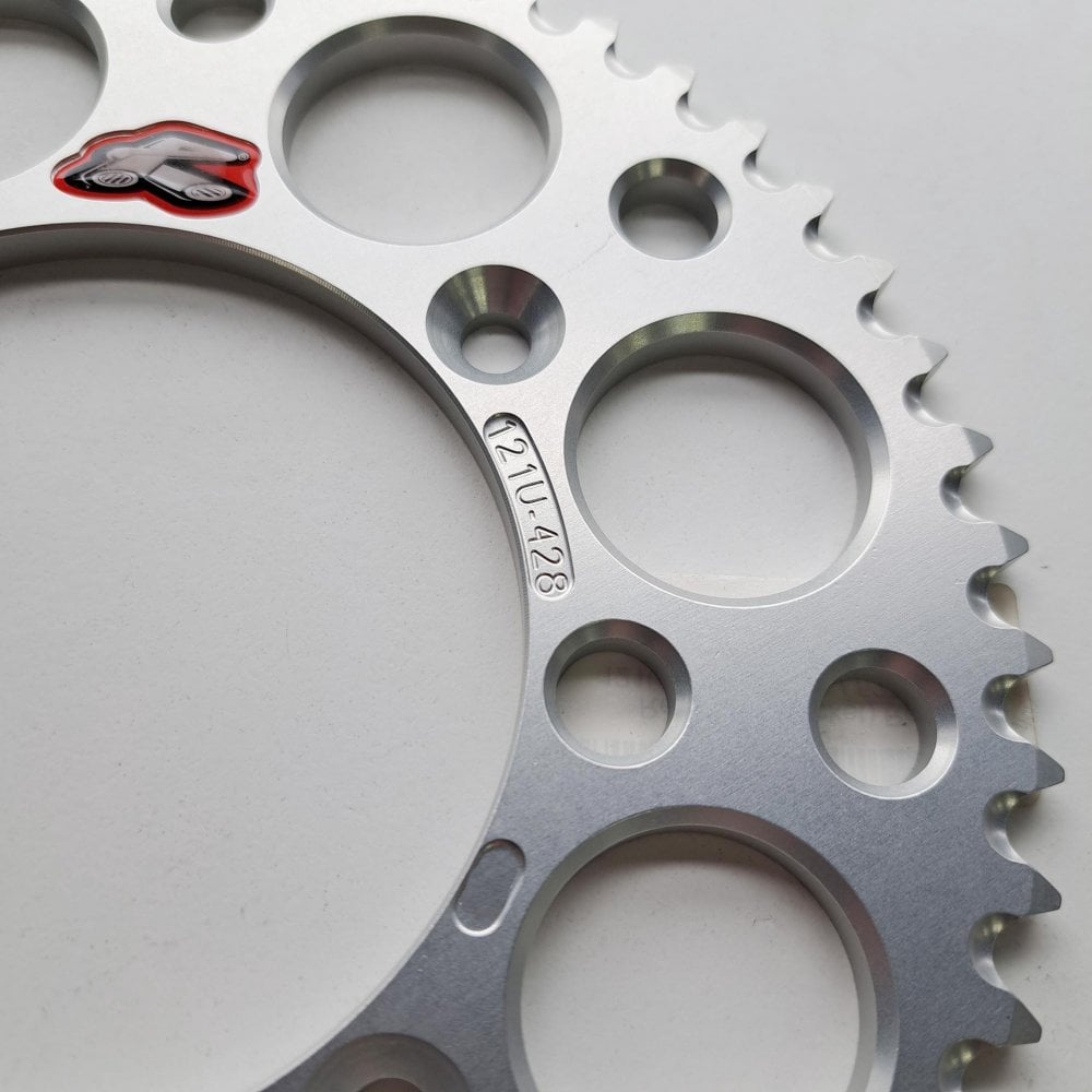 Renthal Rear Sprocket UltraLight 121U-428 - YZ80 93-00, YZ85 01-26, RM80 82-01, RM85 02-26