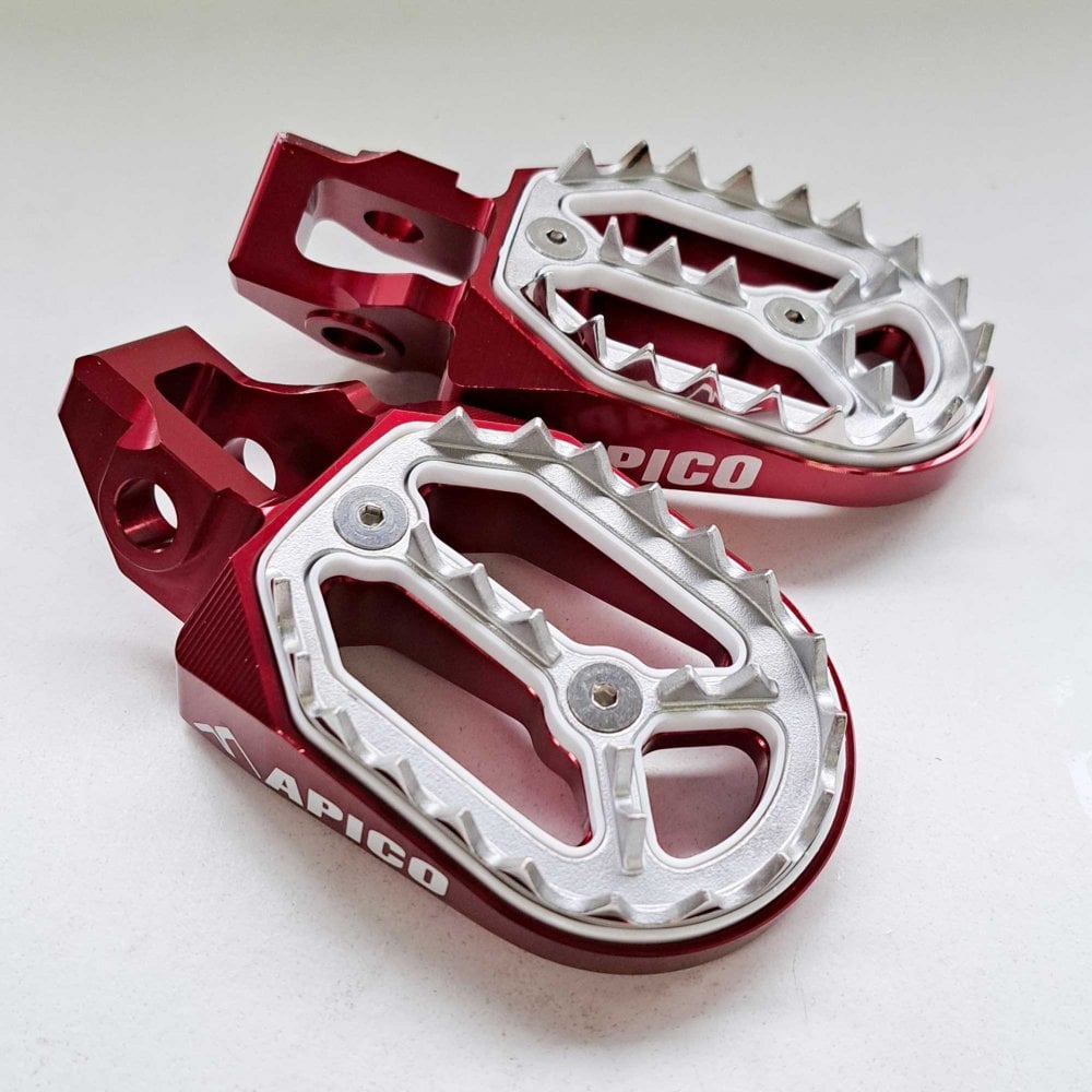 Apico - Foot Pegs - Pro-Bite - KTM SX85 18-24, SX125/150 16-22, SX250 17-22, SXF250-450 16-22, EXC/EXCF250-500 17-23, Husqvarna TC85 18-24 TC125 16-22, TC250 17-22, FC250-450 16-22, TE/FE 150-501 17-23, Gas Gas MC/MCF/EC/ECF/EX/EXF 85-450 21-23