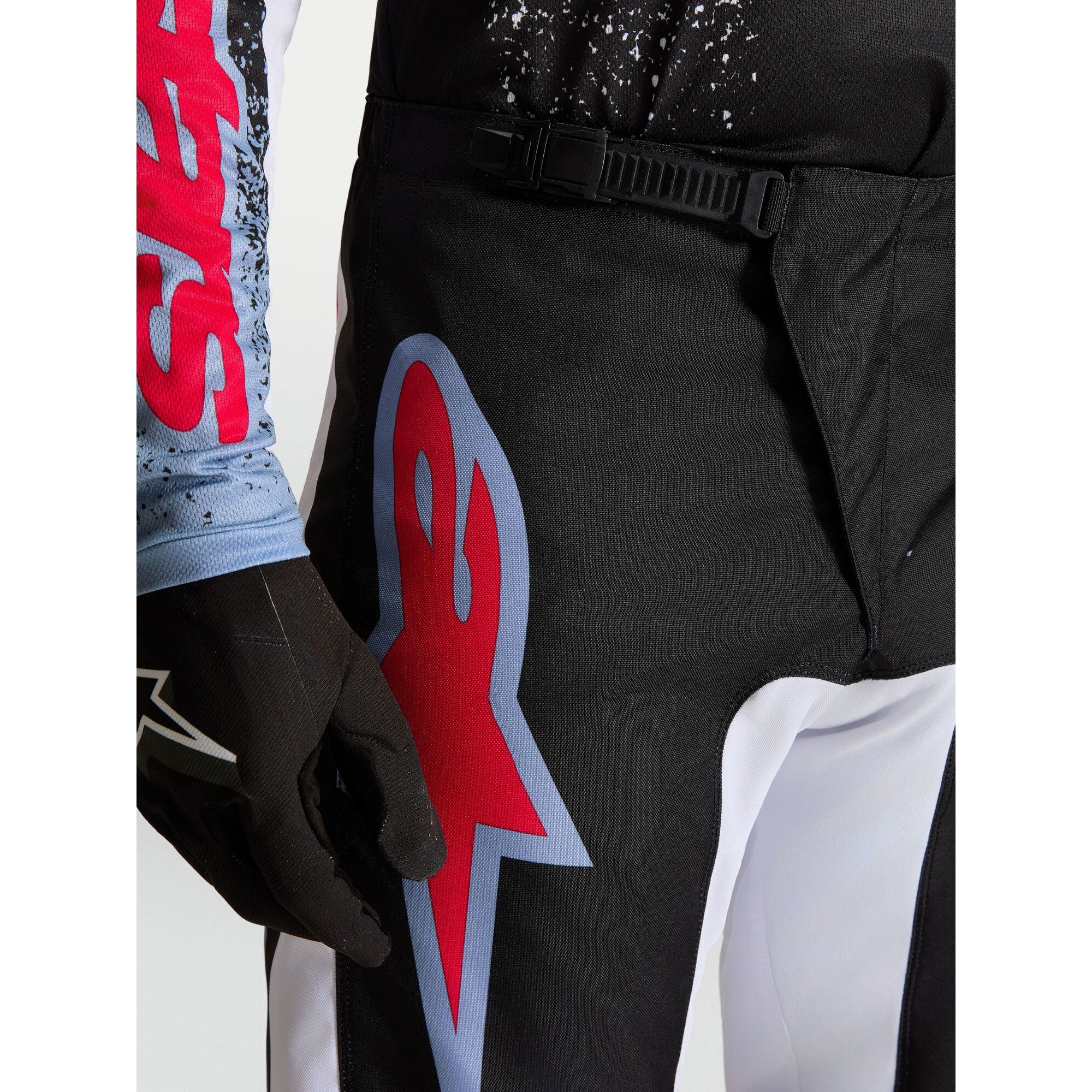 Alpinestars Fluid DRAG MX Kit Deal (Black/White/Light Blue/Red Fluo)