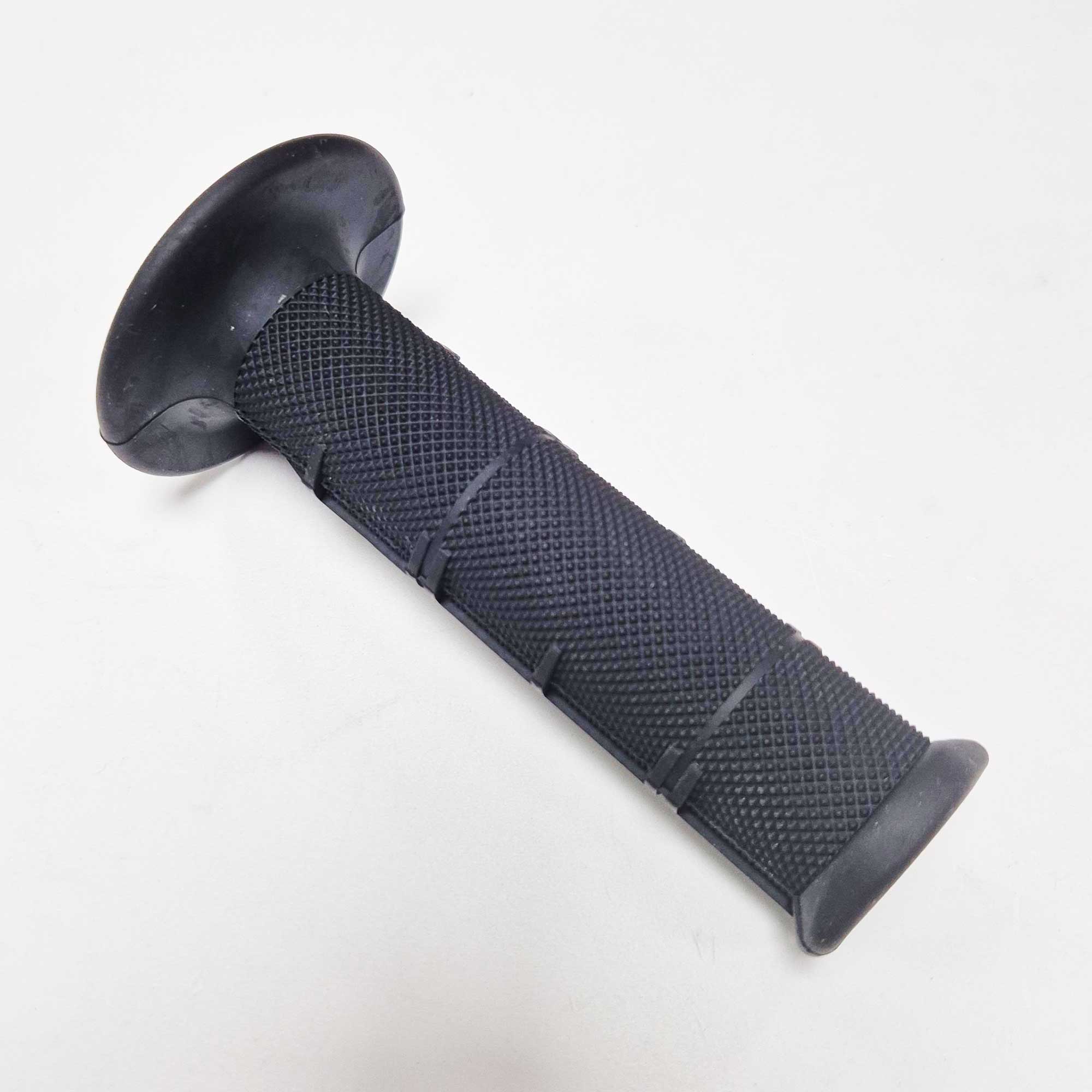Yamaha Genuine Part - Grip, LH - 4GY-26241-00