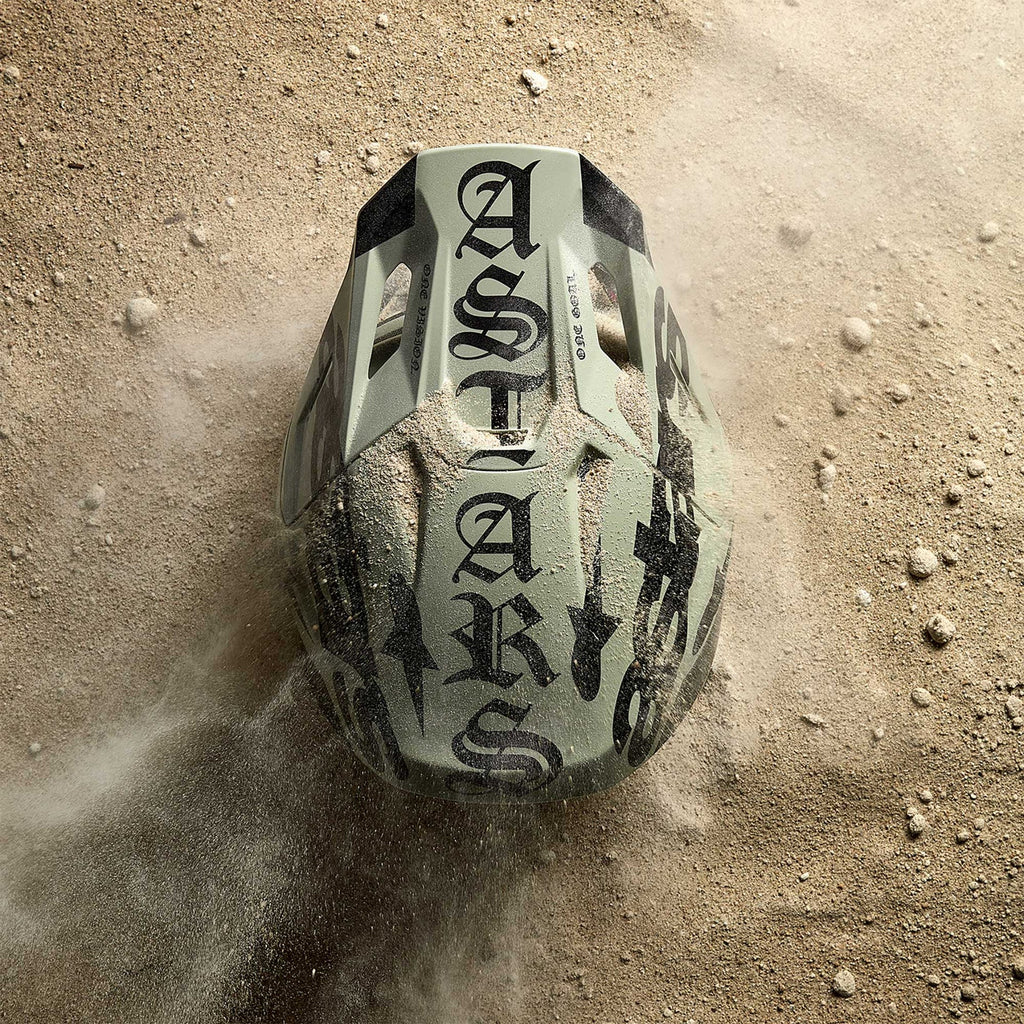 Alpinestars WOLF DUST Limited Edition MX | Enduro Helmet (Dune Black Gloss)